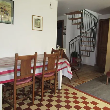 Jolie Maison De Ville - بيت للعطل بياريتز