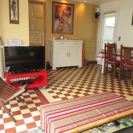 Jolie Maison De Ville - بياريتز